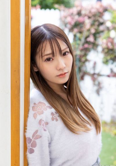 丝袜老师踩我的喷水_BD韩语高清免费观看